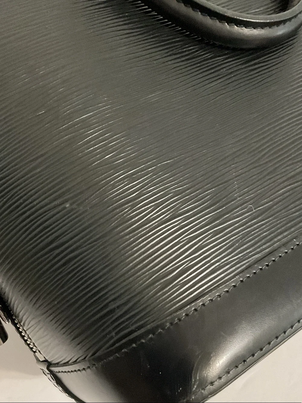 Louis Vuitton Alma PM Bag Epi Leather
